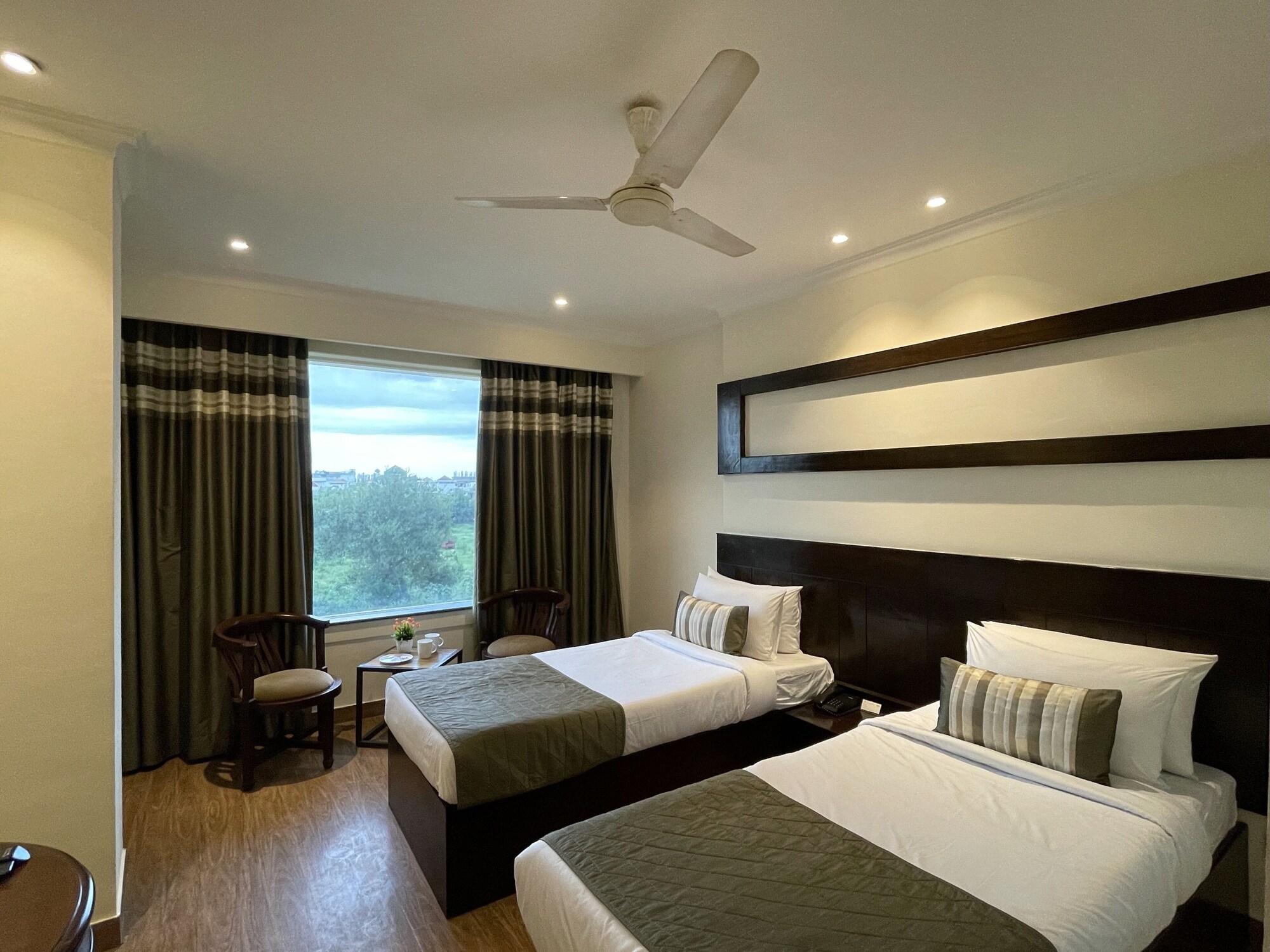 Royale Sarovar Portico Agra Agra  Extérieur photo