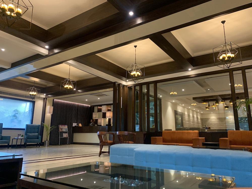 Royale Sarovar Portico Agra Agra  Extérieur photo