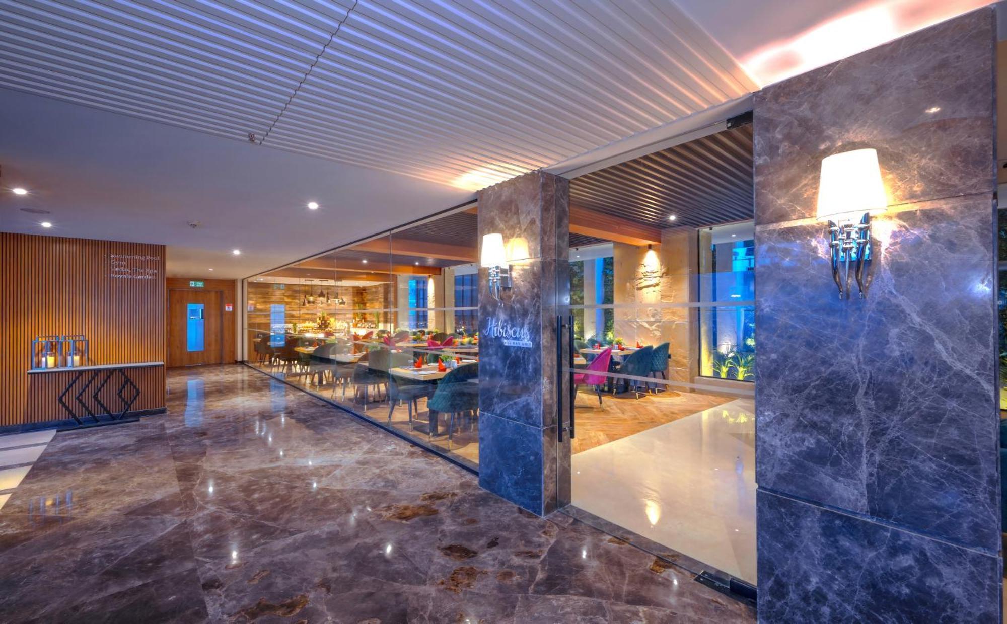 Royale Sarovar Portico Agra Agra  Extérieur photo