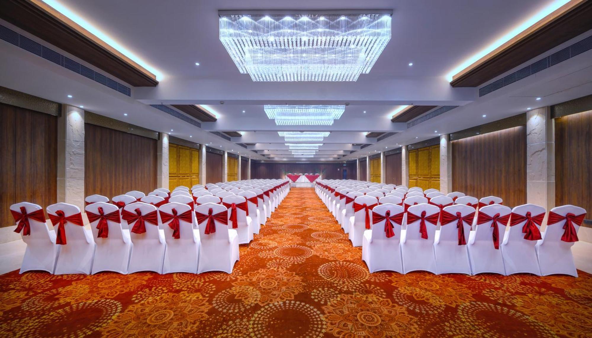 Royale Sarovar Portico Agra Agra  Extérieur photo